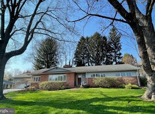 104 Ridgewood Dr, Camp Hill, PA 17011