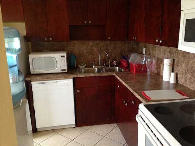 1st image of 18900 NE 3rd Ct APT 528