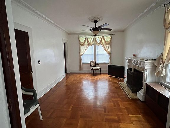 2nd image of 645 Van Duzer St Floor 2
