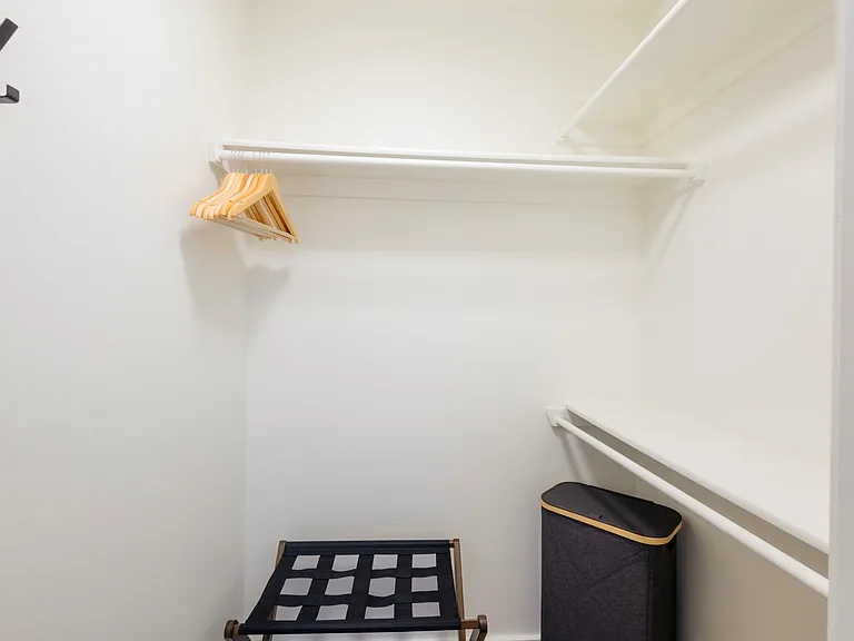 1203 Spriggs Ct — Photo 35