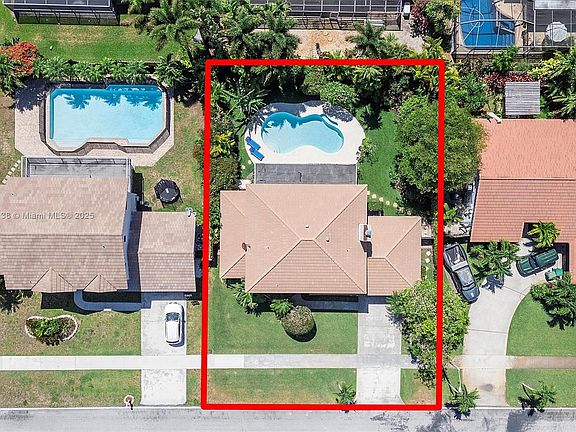3rd image of 5630 W Waterford Dr