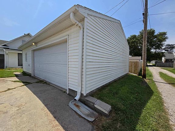 5th image of 1904 Avenue B
