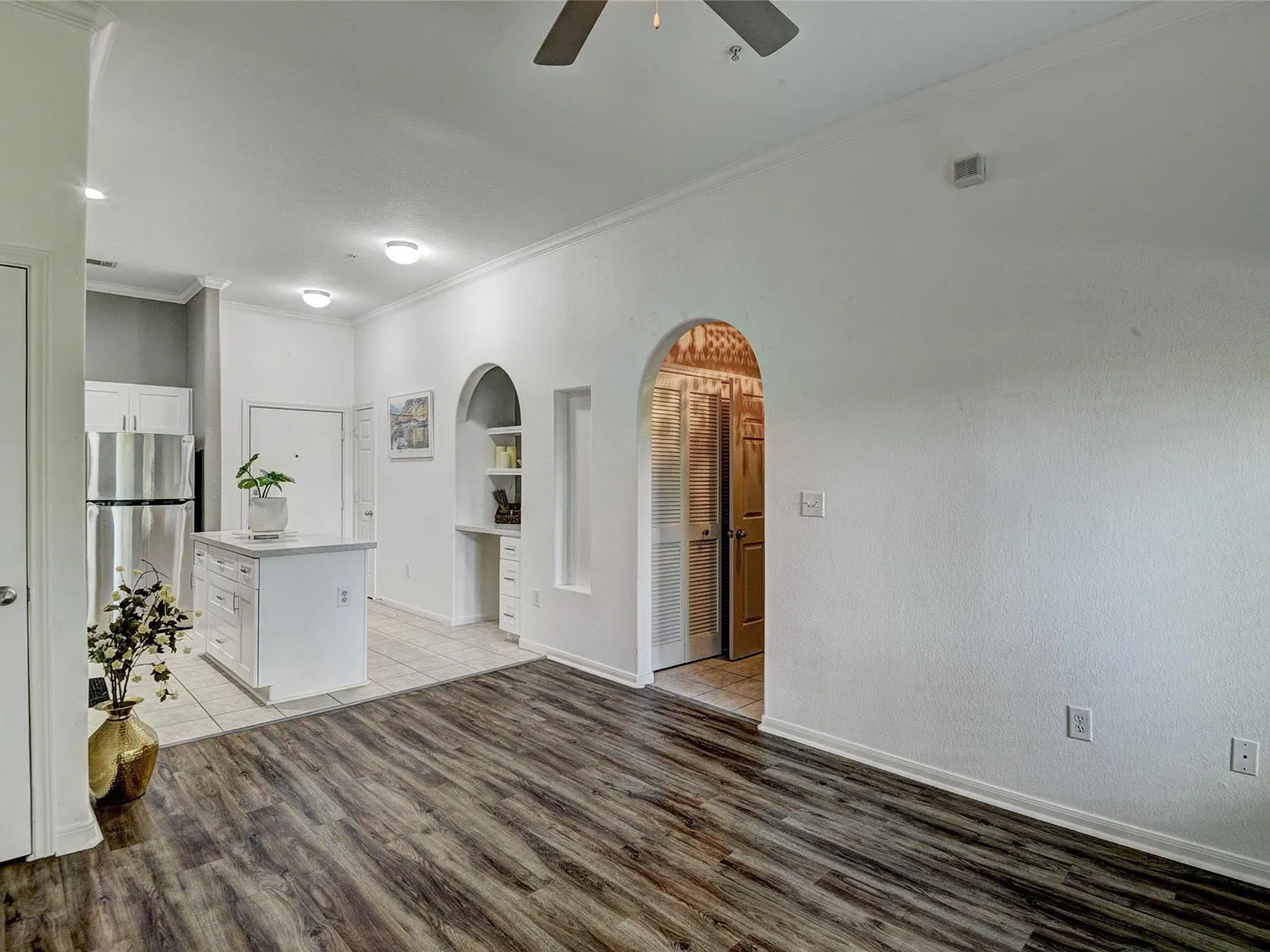 1441 East St — Photo 4
