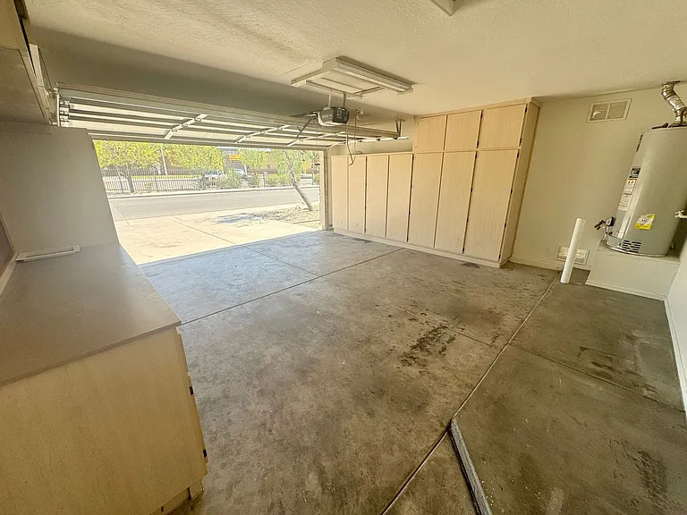 2106 W Alta Vista Rd — Photo 32