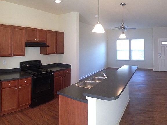 3rd image of 159 Old Towne Walk Unit 108