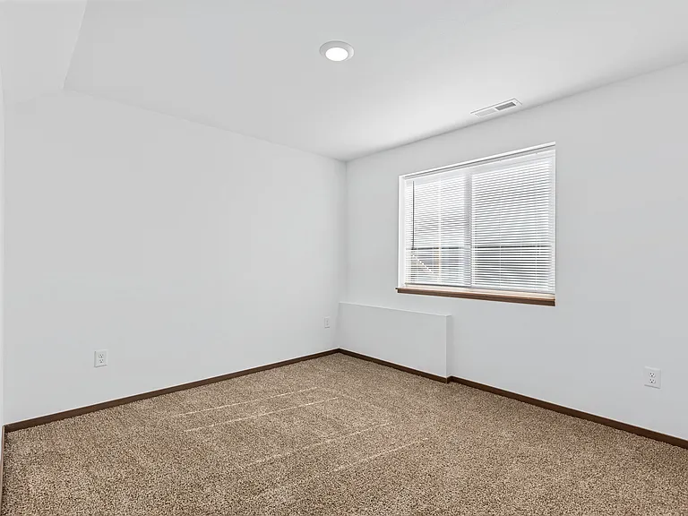Shepherd Hills Commons — Photo 17