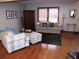 3rd image of 4123 White Oak Ct