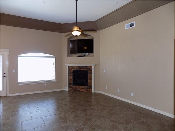 5th image of 5536 Jim Castaneda Dr