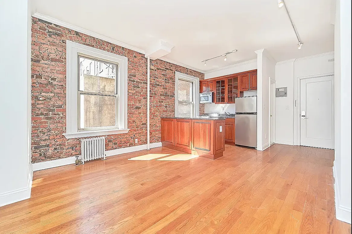 42 Grove Street — Photo 3