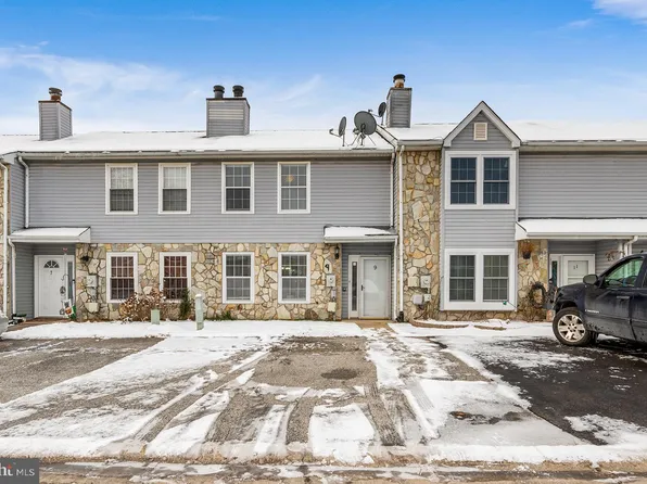 9 Revere Pl, Newark, DE 19702