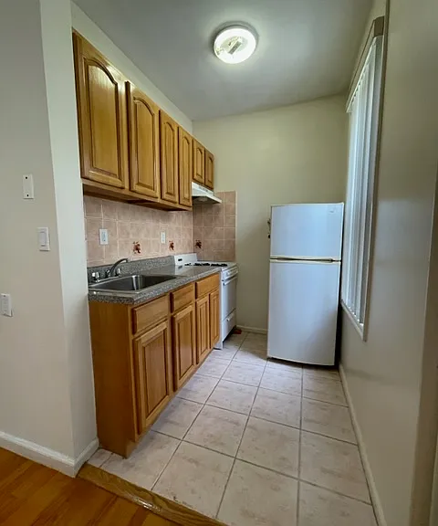 4512 11th Ave #2R — Photo 5