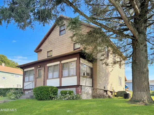 1396 2nd St, Nanty Glo, PA 15943