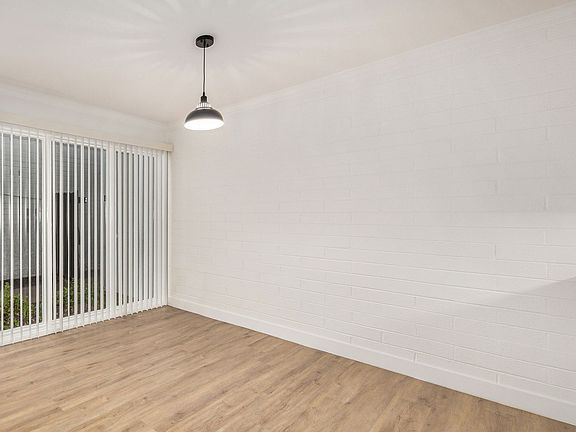 3rd image of 1804 W Tuckey Ln APT 2