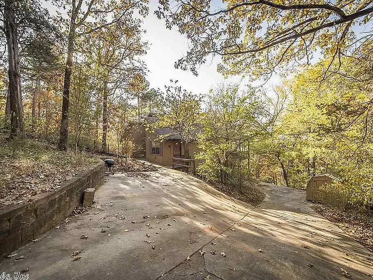 293 Katie Ln — Photo 11