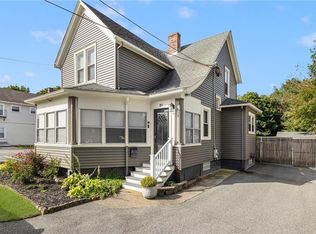 471 Oaklawn Ave, Cranston, RI 02920
