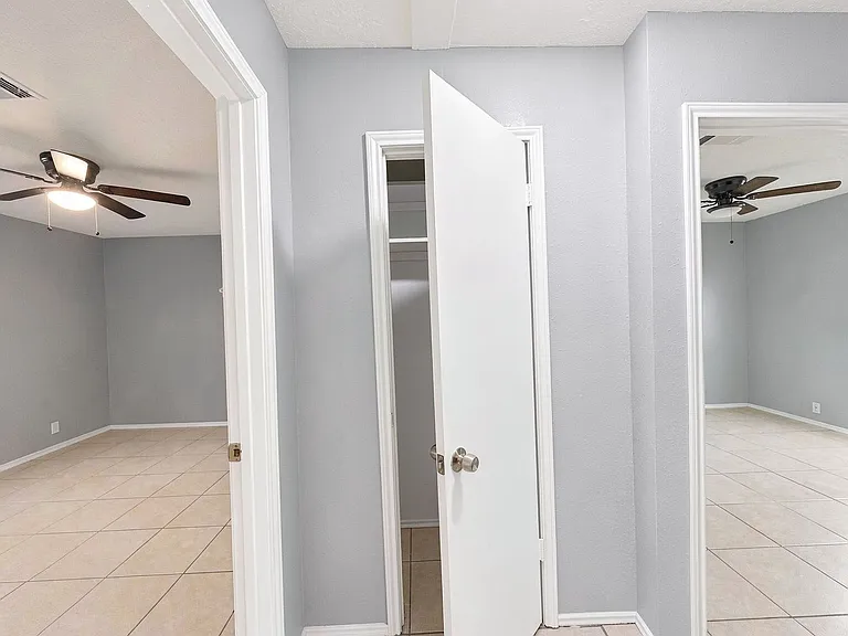 4614 Gurley Ave — Photo 45