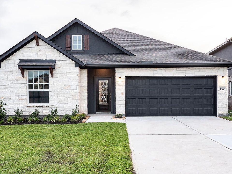 1st image of 13009 Ocean Breeze Ln