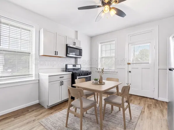 4765 Goethe Ave #2F, Saint Louis, MO 63116