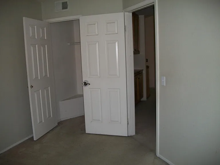 14291 Lauramore Ct — Photo 16