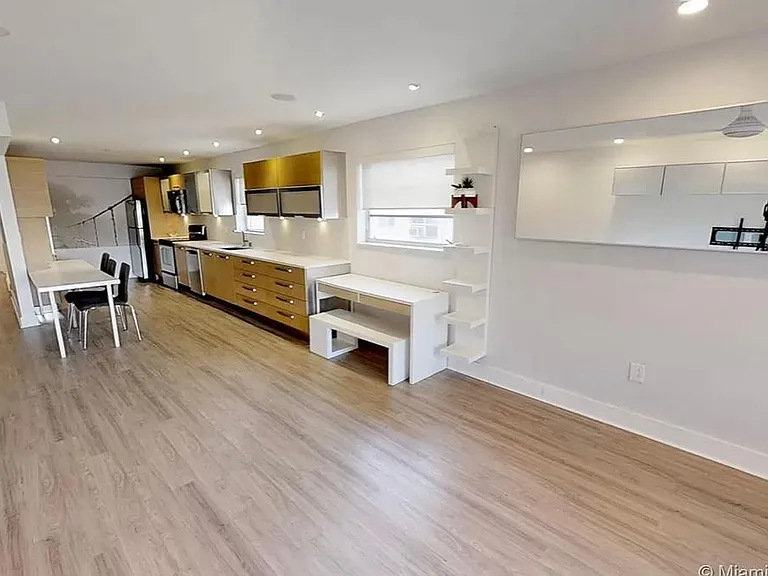 855 Euclid Ave #208 — Photo 9