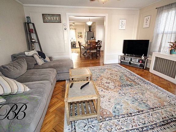 5th image of 1454 E 65th St