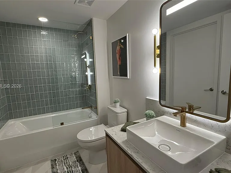 601 NE 1st Ave #3807 — Photo 8