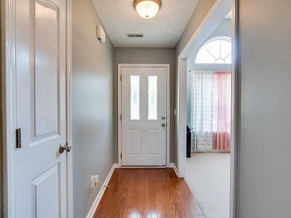 4th image of 460 Stones River Ln