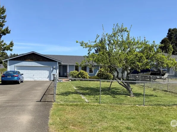 200 Point Brown Avenue SE, Ocean Shores, WA 98569