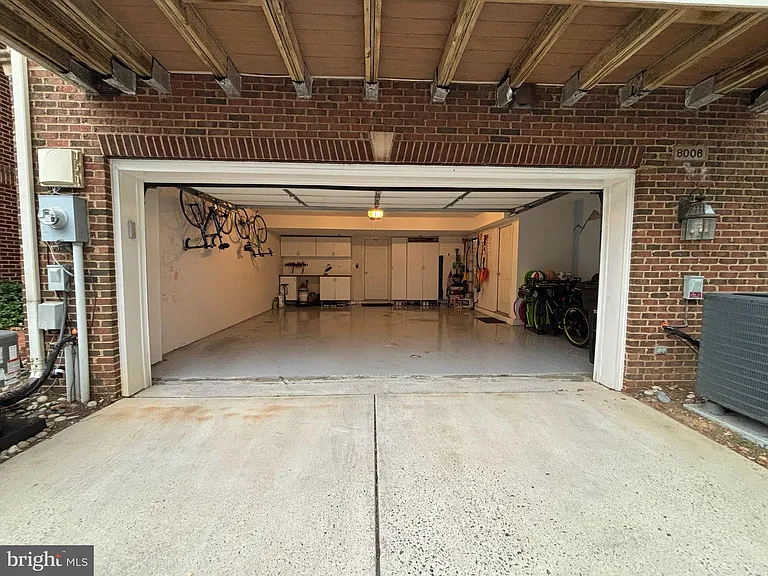 8006 Reserve Way — Photo 40