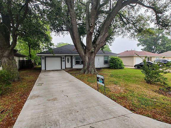 2nd image of 2058 Owens Ave