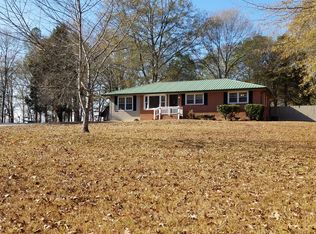 1322 Old Carrollton Rd, Newnan, GA 30263