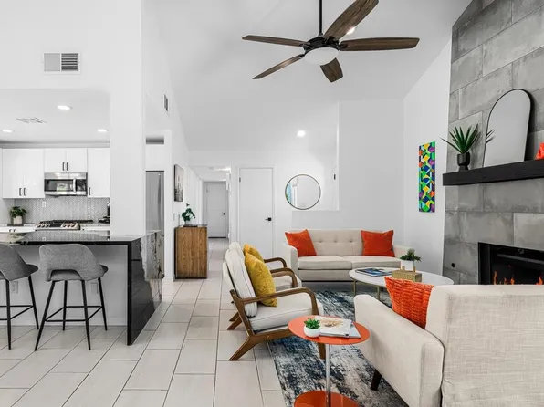 1110 E Vista Chino, Palm Springs, CA 92262