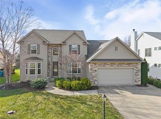 38521 Berkshire Ave, Avon, OH