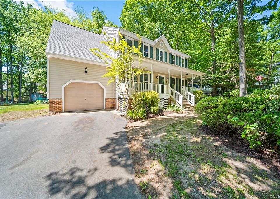 1st image of 406 Grinell Dr