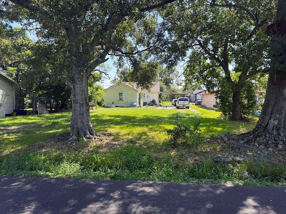 1st image of Saint Phillip Ct