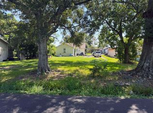 Saint Phillip Ct, Houma, LA 70364