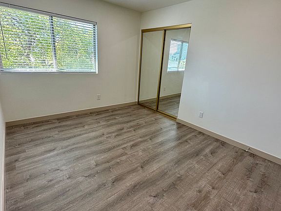 5th image of 115 W Cypress St #4