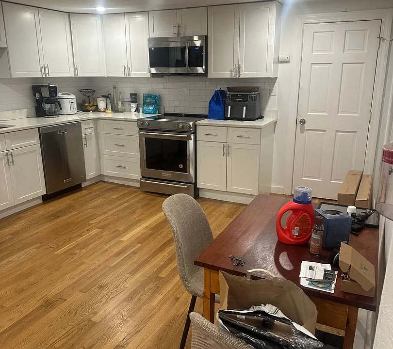 506 E Broadway #4