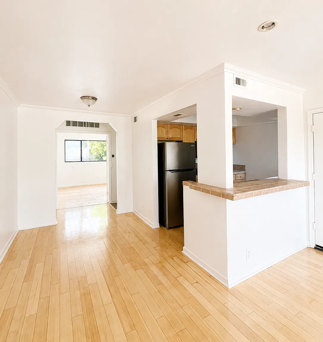 7307 Haskell Avenue, Unit #4, Van Nuys, CA 91406 — Photo 3
