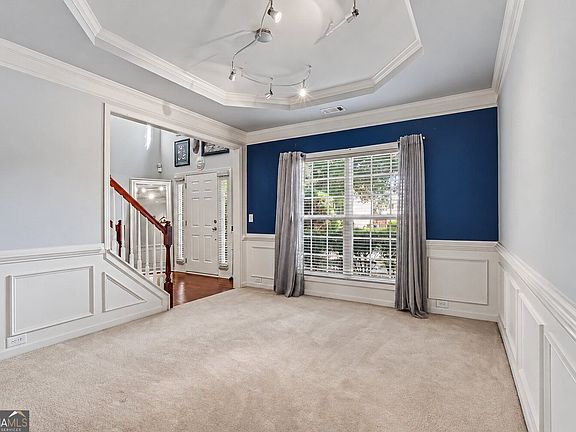 3rd image of 3732 Lake Enclave Way