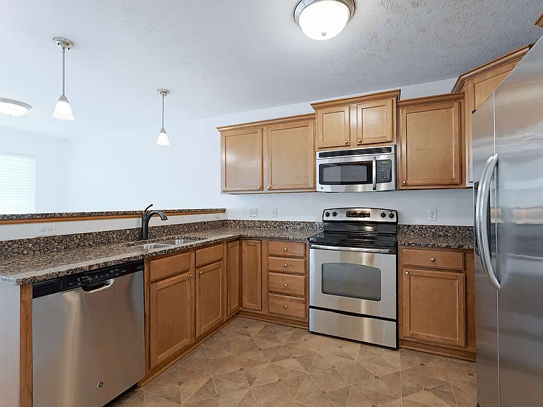 730 Norwood Dr — Photo 6