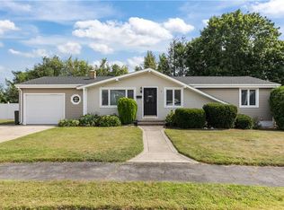 1 Sunrise Rd, Cranston, RI 02920