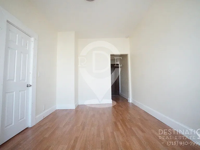 429 48th St #3 — Photo 14