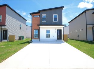 1051 Kentucky Ave, Centerton, AR 72713