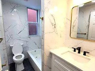 31-23 42nd St #4, Astoria, NY 11103