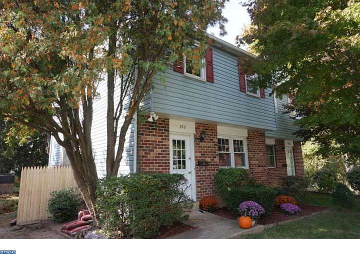 1st image of 202 Karen Dr