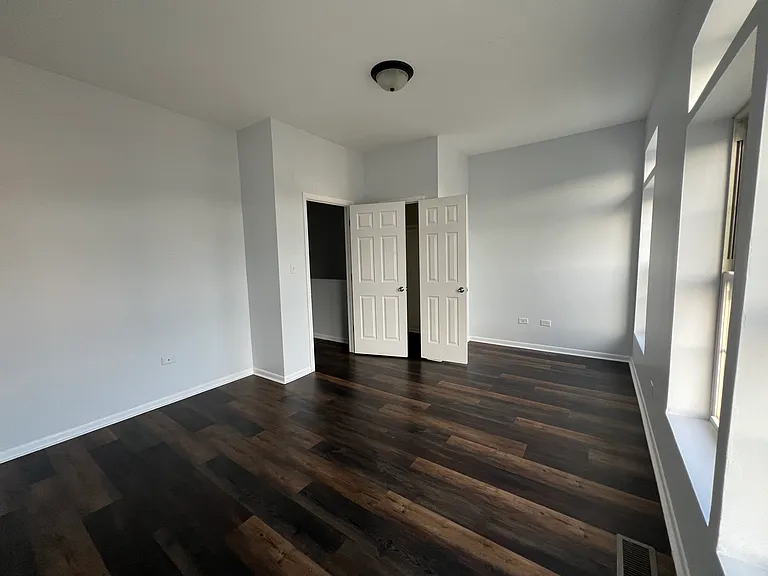 2722 W Maypole Ave #2722 — Photo 6