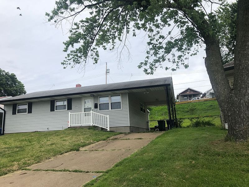 1st image of 3721 Louis St