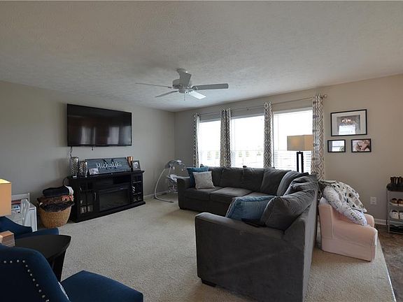 4th image of 3521 Astor Ln