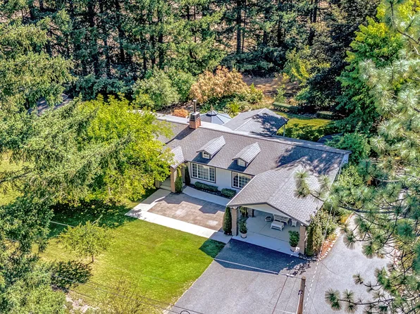 1121 Yeust Rd, Azalea, OR 97410